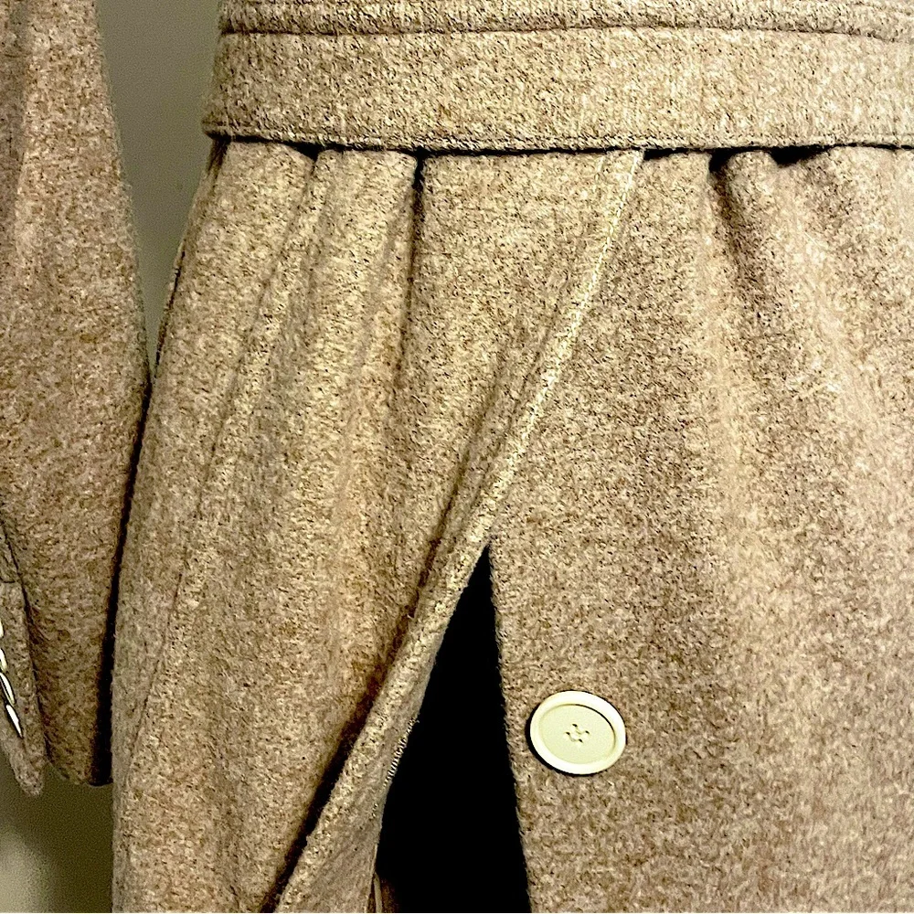 Helmut Lang Tan Trench Coat with Gold Fur Collar - Picture 11 of 16